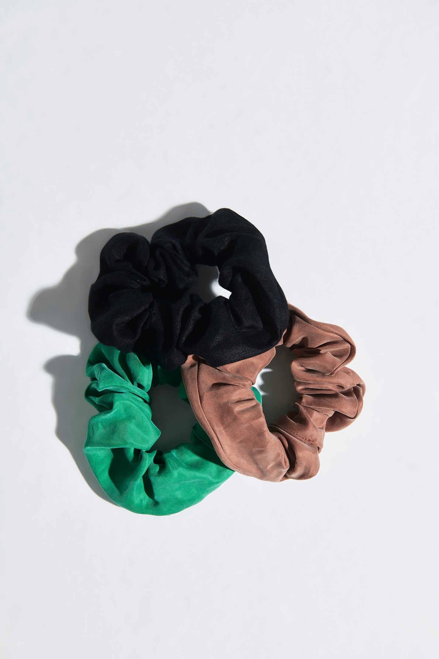 ESSENTIAL CUPRO SCRUNCHIE