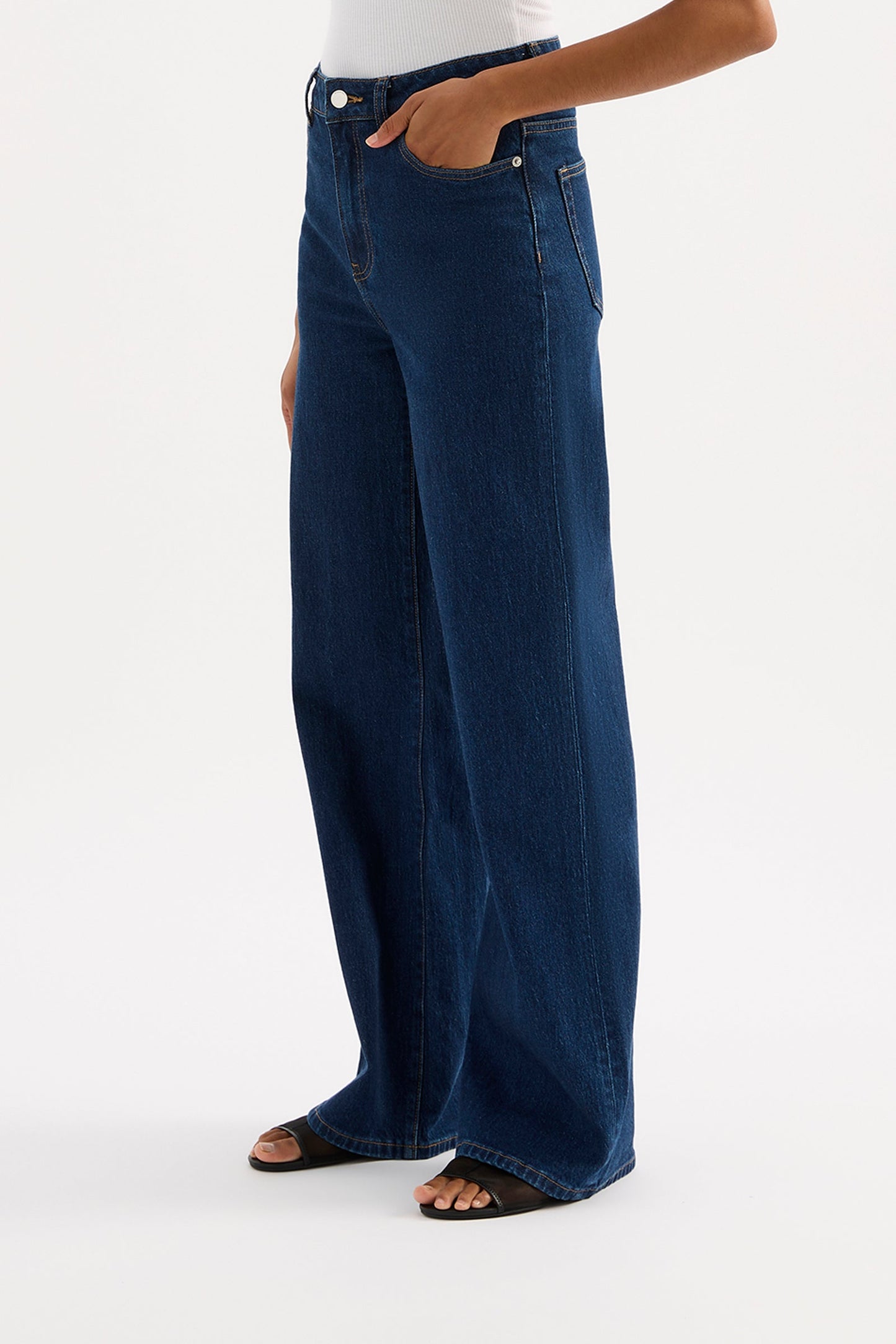 ORGANIC STRETCH WIDE LEG JEAN