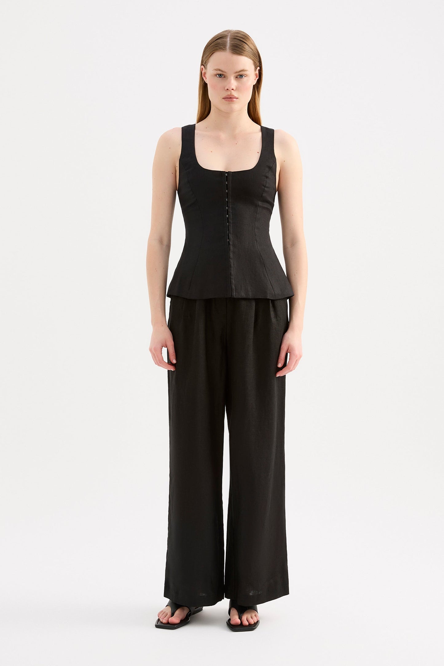 QUINN LINEN VEST
