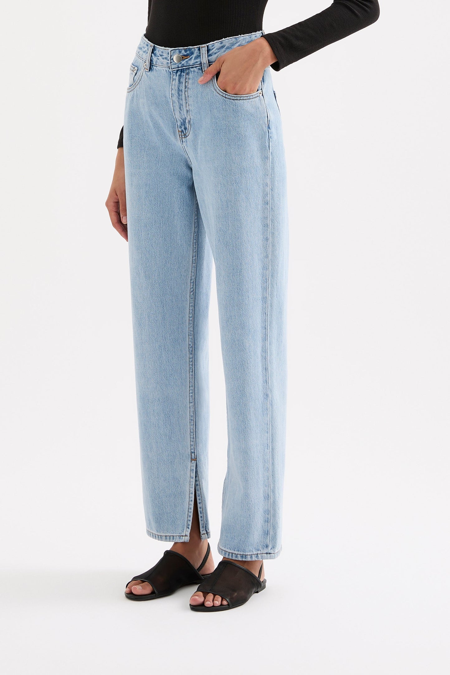 ORGANIC SPLIT HEM JEAN