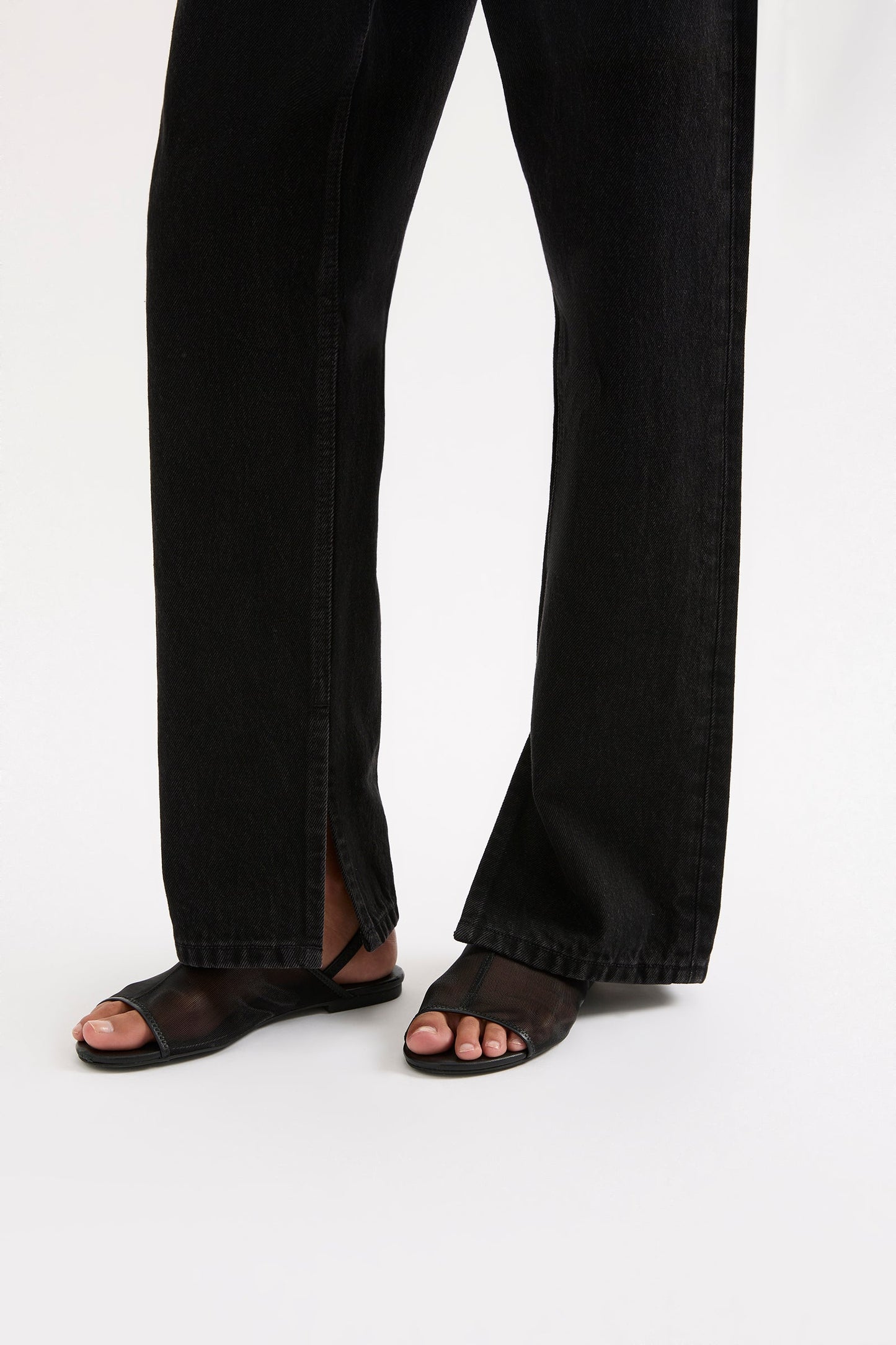 ORGANIC SPLIT HEM JEAN