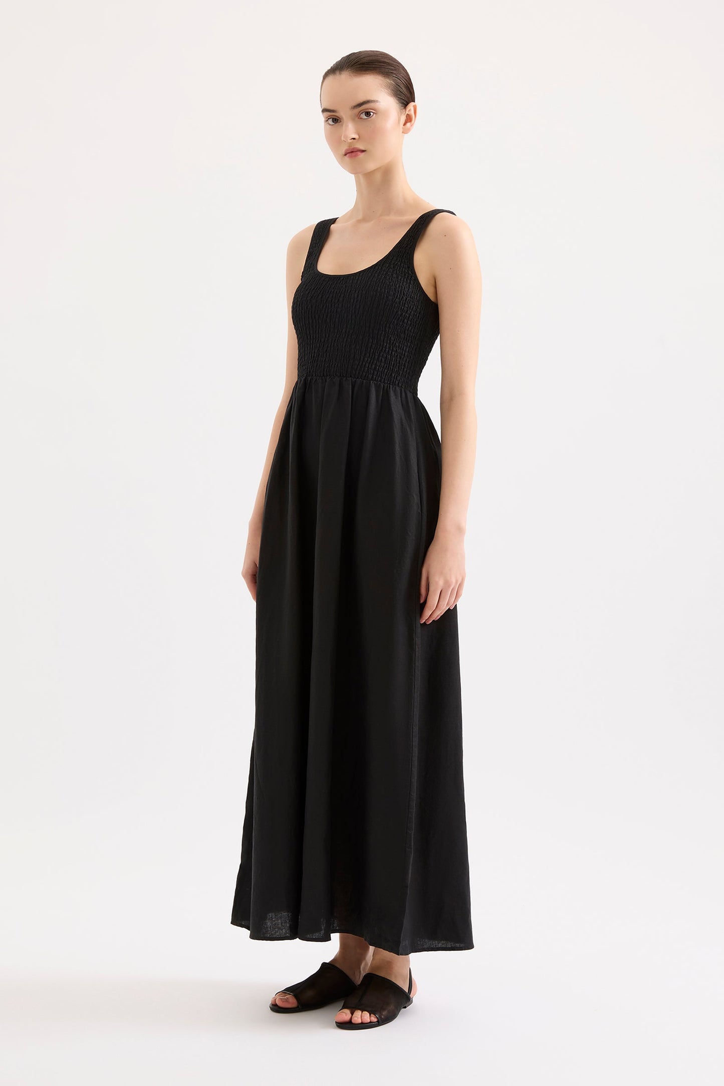 ELIO LINEN MAXI DRESS