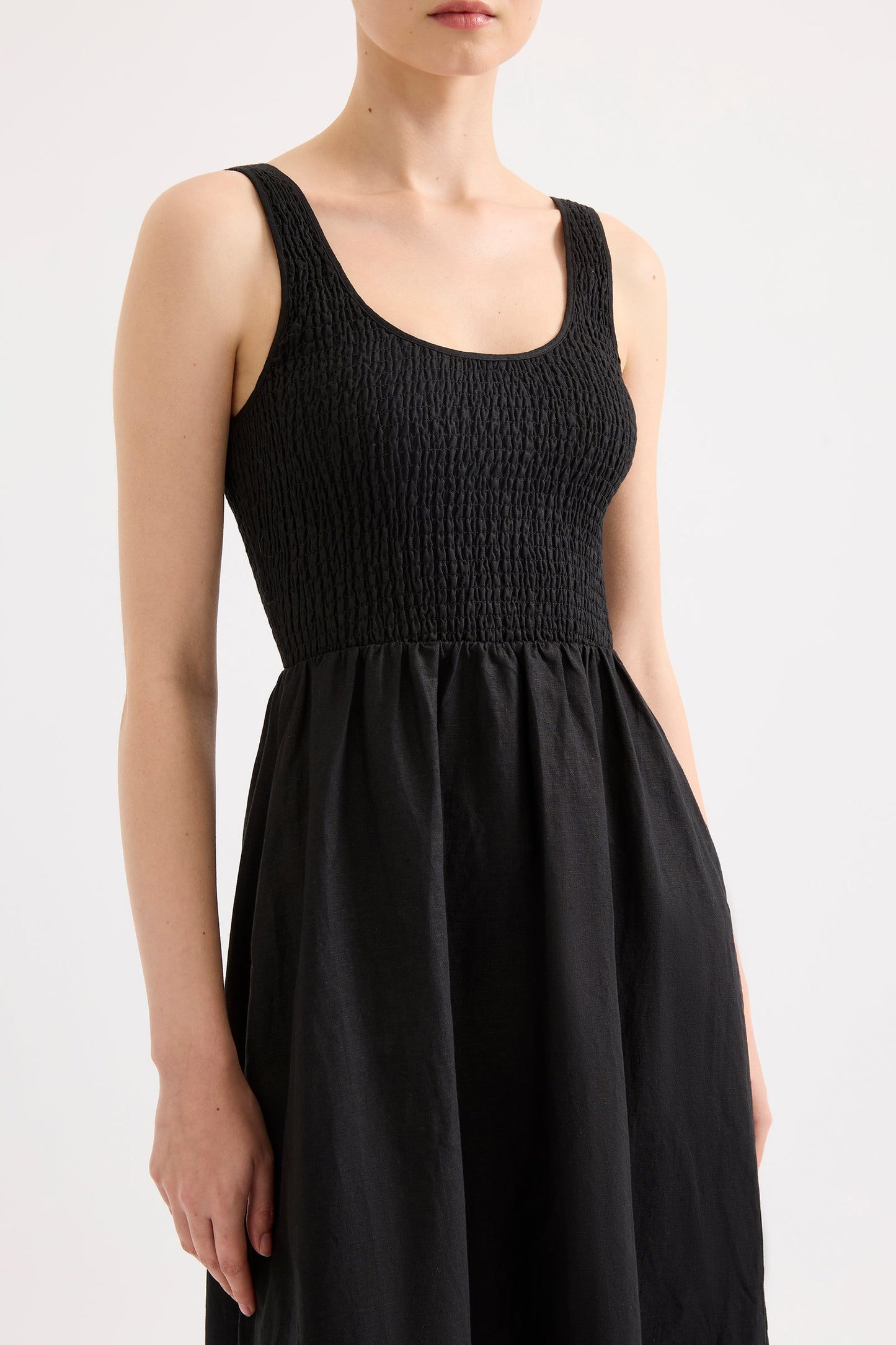 ELIO LINEN MAXI DRESS