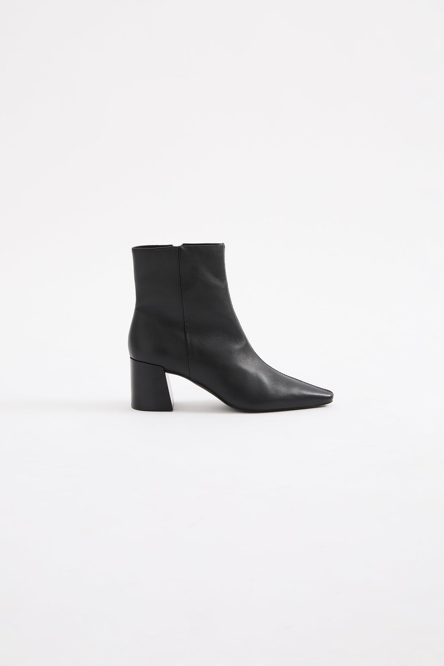 ARLO LEATHER BOOT