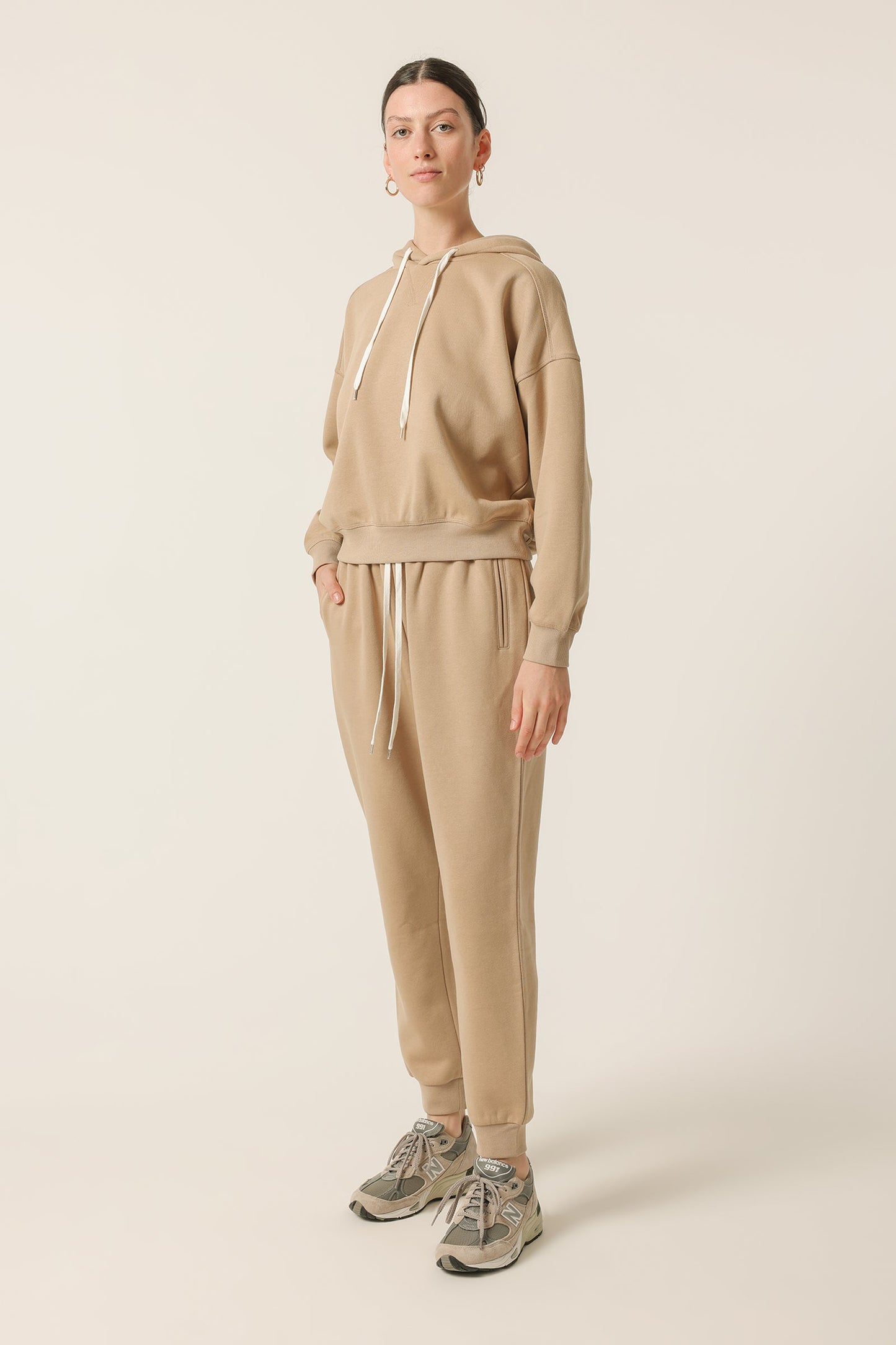 CARTER CLASSIC HOODIE