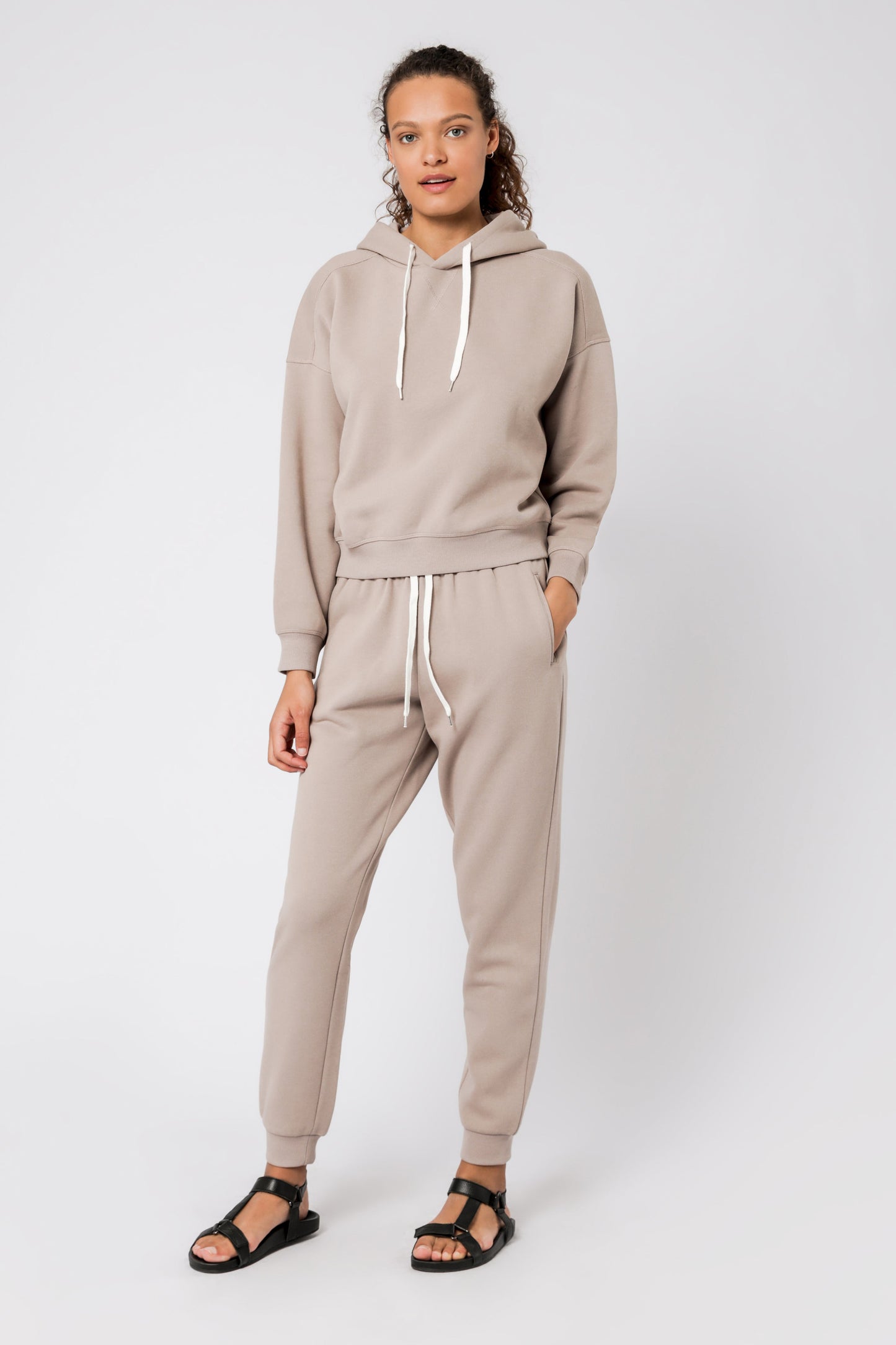 CARTER CLASSIC HOODIE