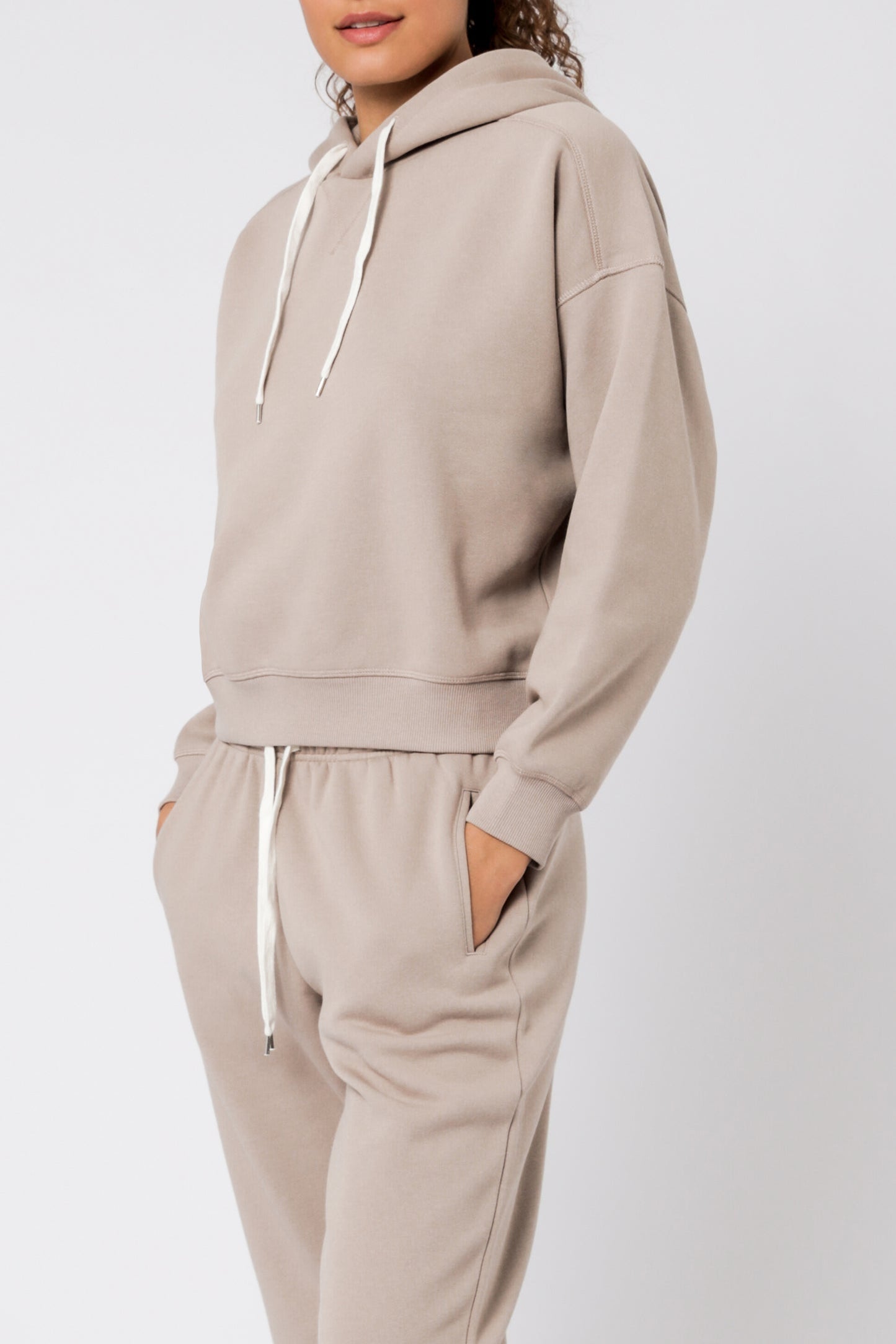 CARTER CLASSIC HOODIE
