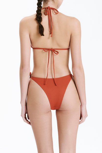 CLASSIC TRIANGLE TOP