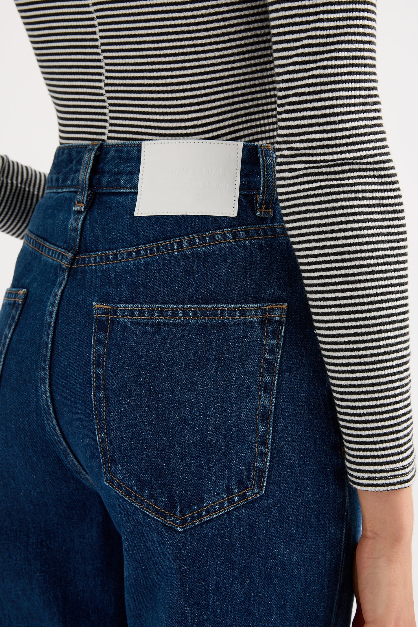 ORGANIC STRAIGHT LEG JEAN