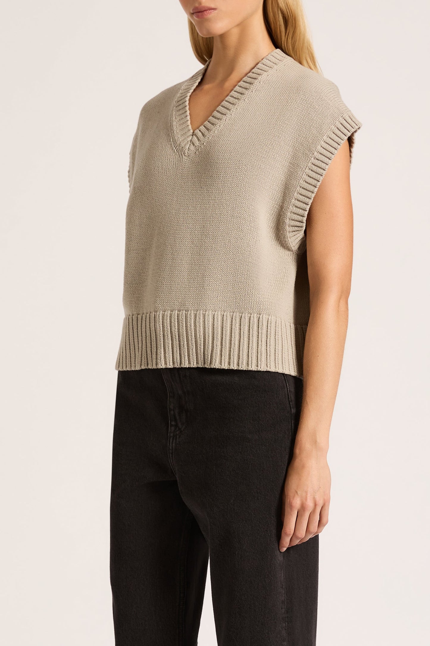 CAYO KNIT VEST