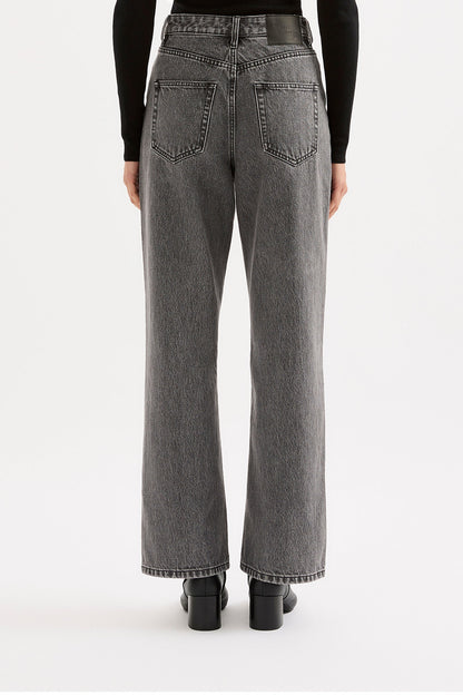 ORGANIC RELAXED LEG JEAN