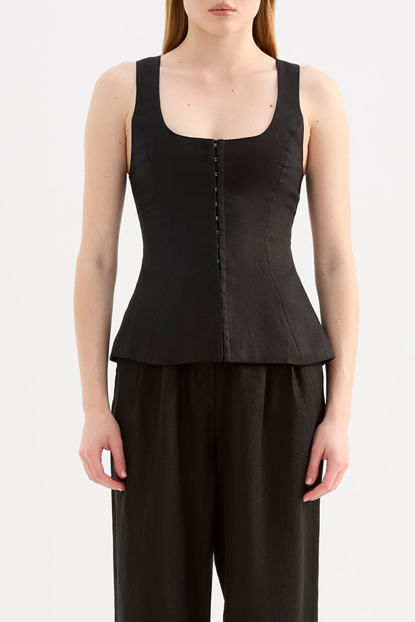 QUINN LINEN VEST