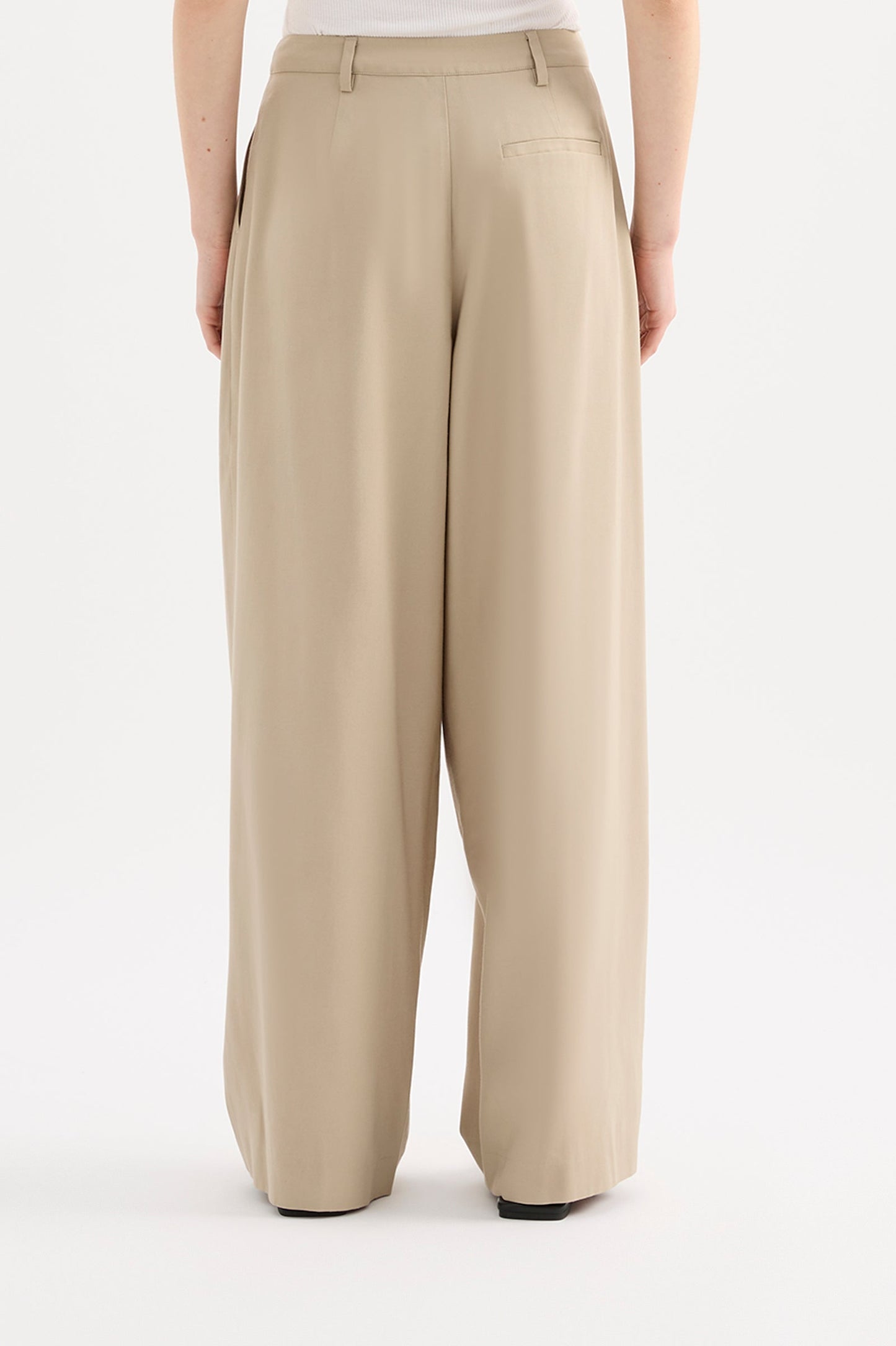 XAVIA TAILORED PANT