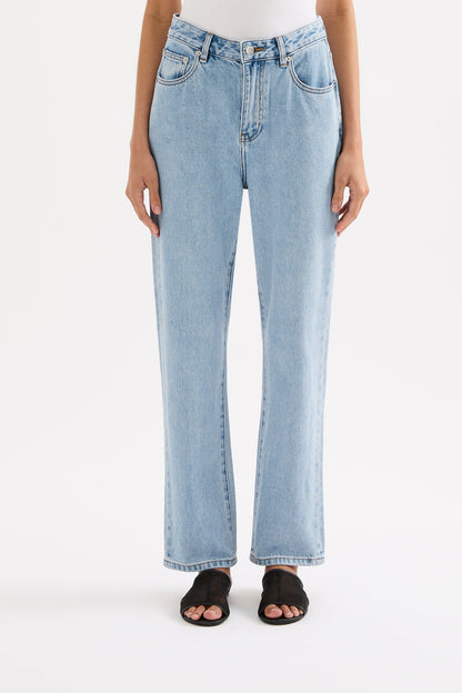 ORGANIC STRAIGHT LEG JEAN