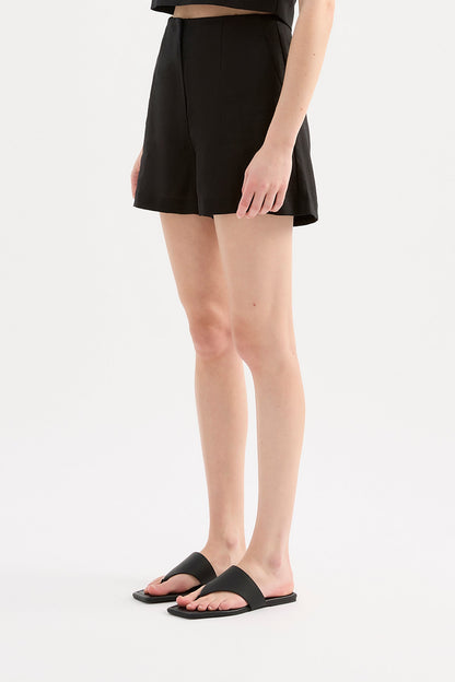 MARLI LINEN SHORT