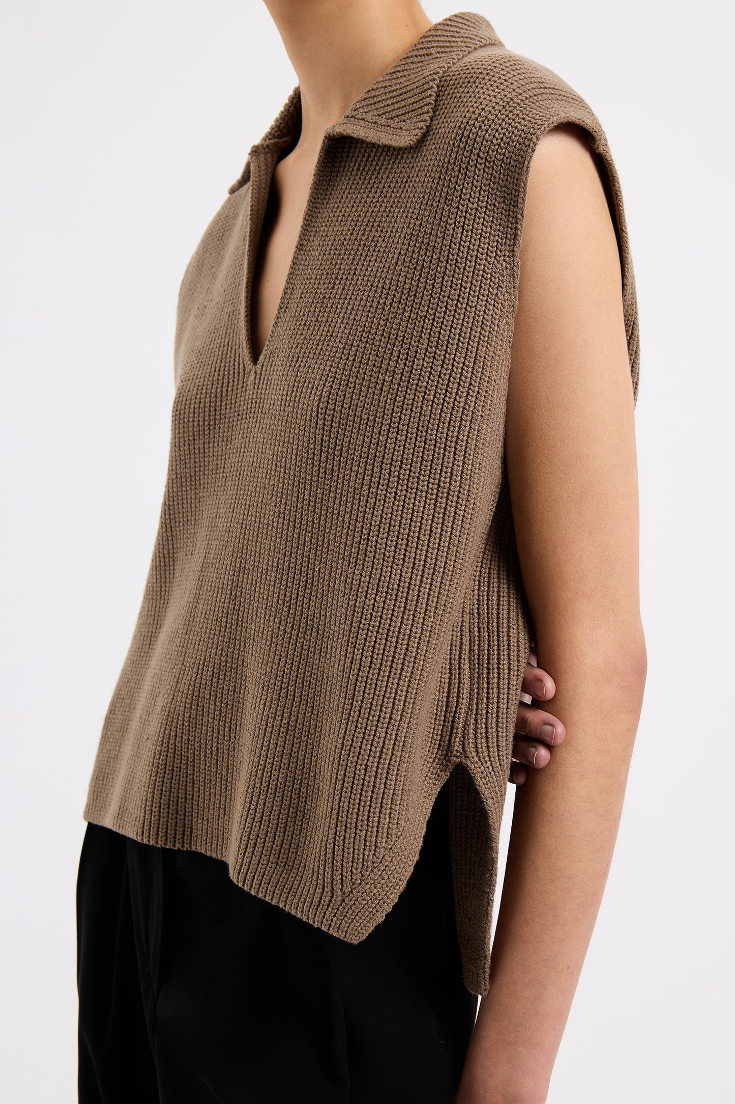 ENES KNIT VEST