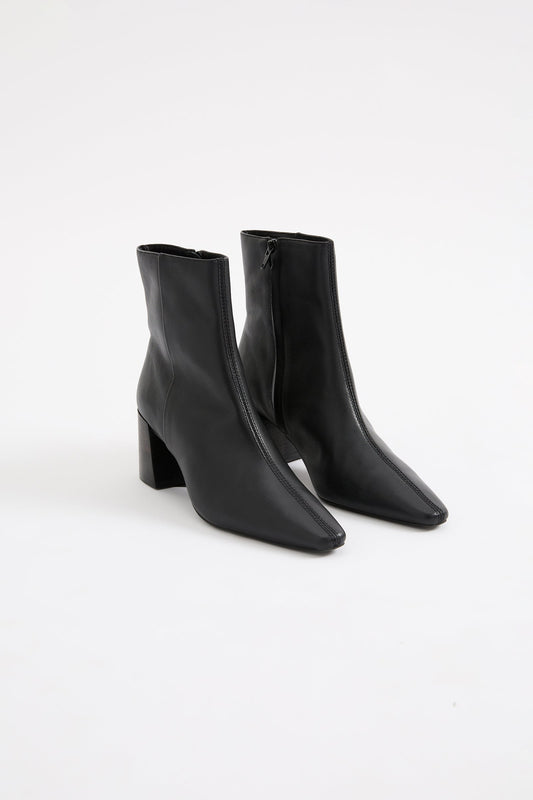 ARLO LEATHER BOOT