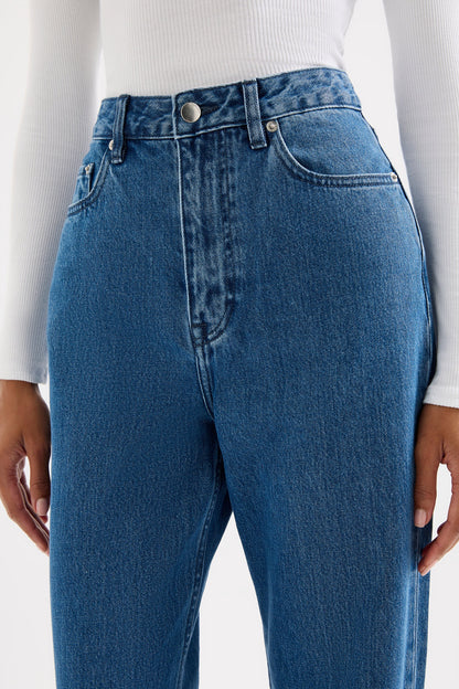 ORGANIC RELAXED LEG JEAN